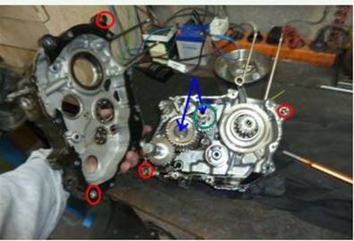 Motorgeh�useh�lften trennen2.JPG