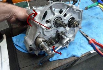 Montage Motorh�lften 10.JPG